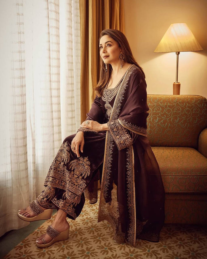 elegant designer suit – a timeless beauty